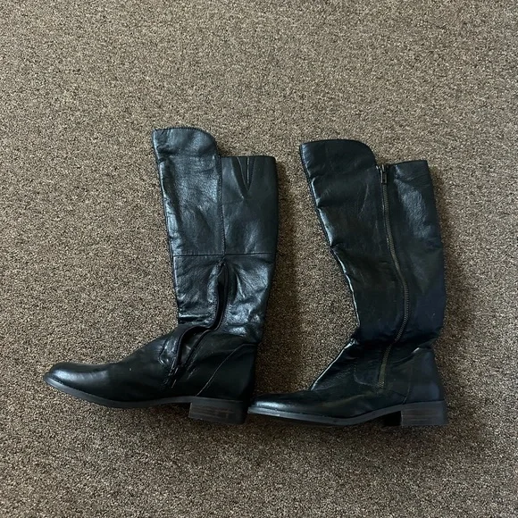 Black Knee High Shawny Boots - Picture 6 of 6